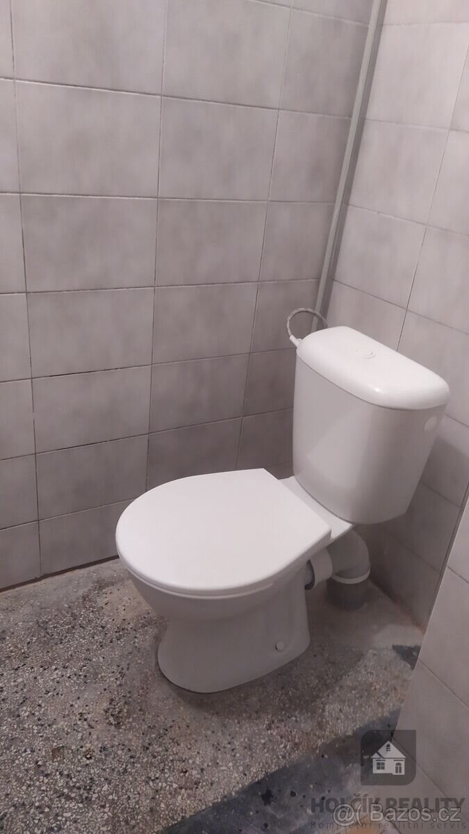 Pronájem obchodní prostory - Ostrava, 703 00 - 5