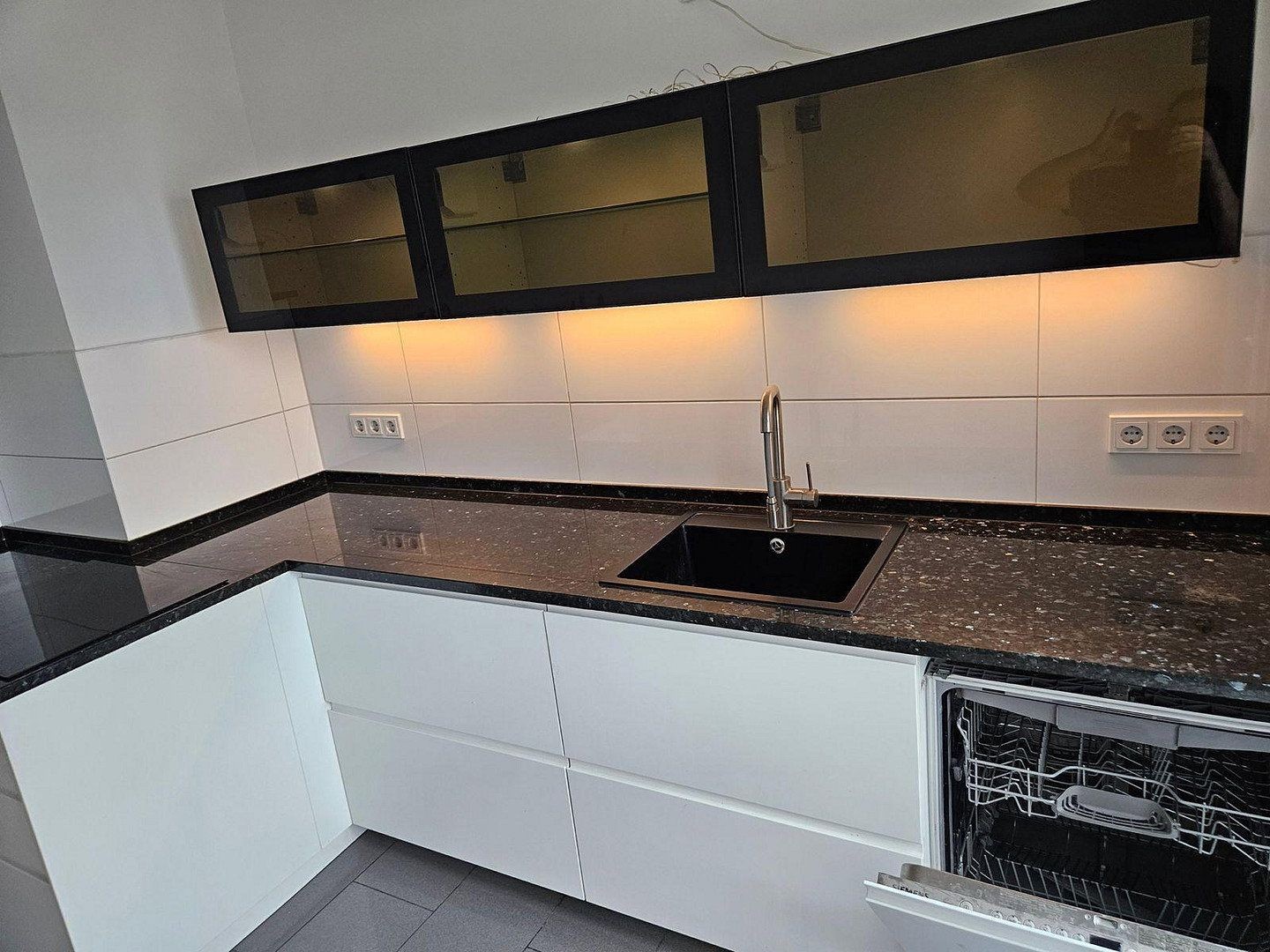 Prodej byt 6+kk a více - , Severní Porýní-Vestfálsko, 139 m² - 5