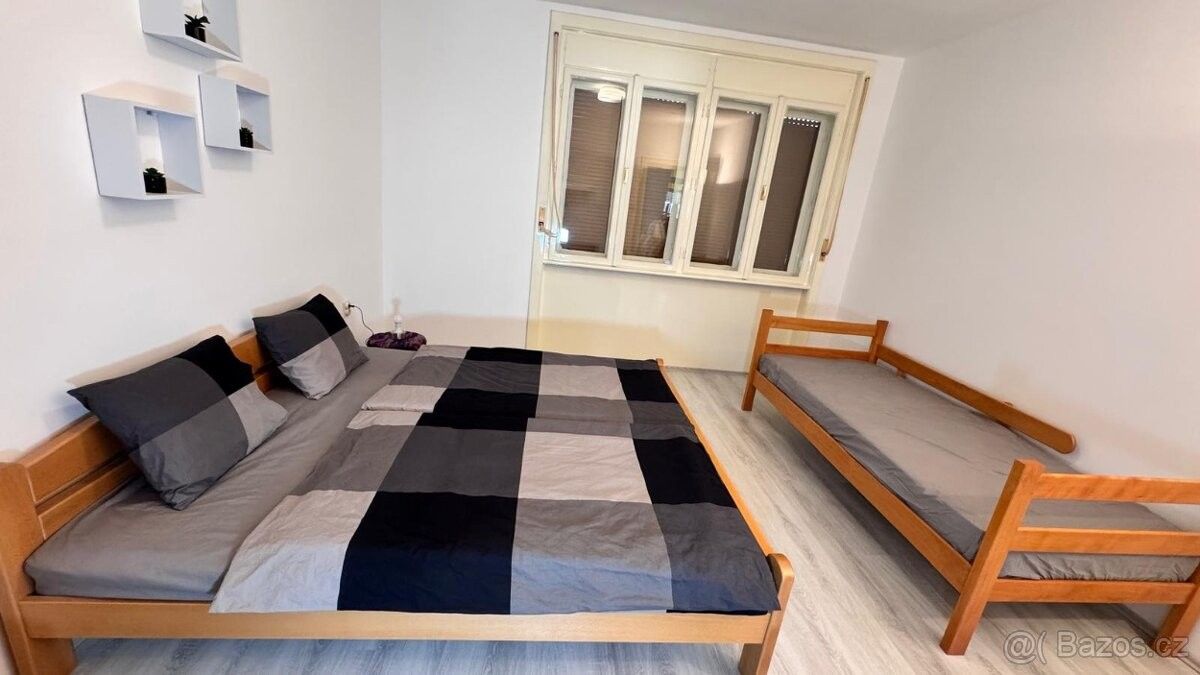 Rodinný dům · 987 66, Zahraničí - 4