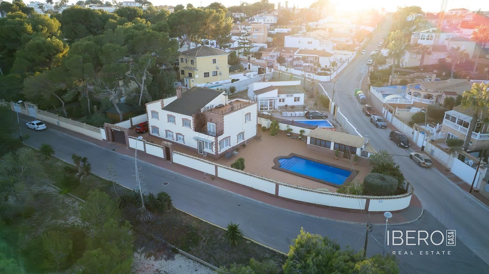 Rodinný dům · 284 m² · Los Altos, ES - 3