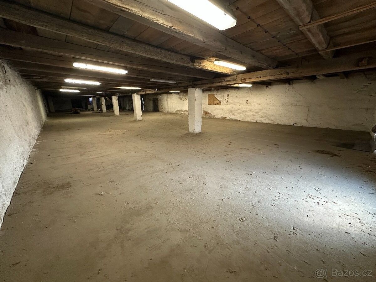 Sklady, Olomouc, 779 00