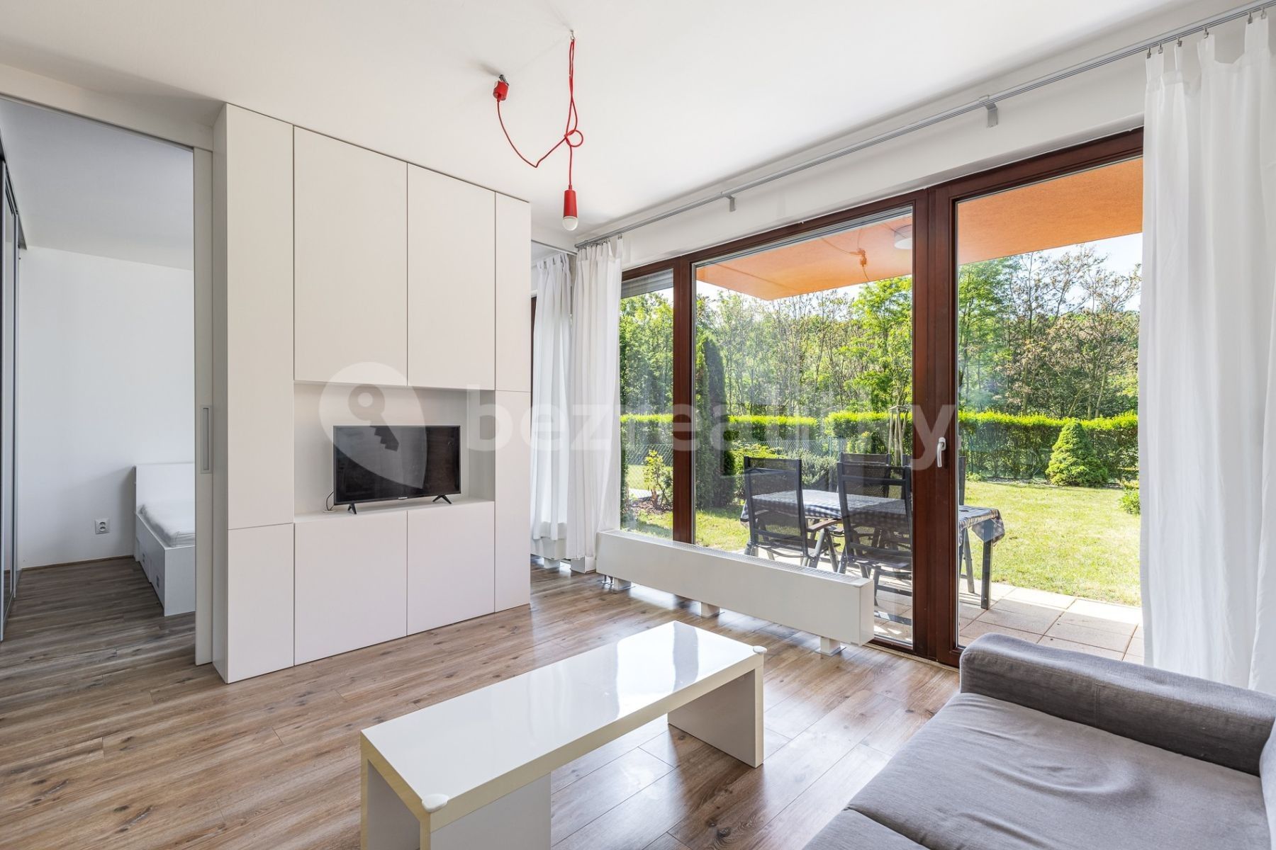 2+kk, Nademlejnská, Praha - Hloubětín, 48 m² - 1