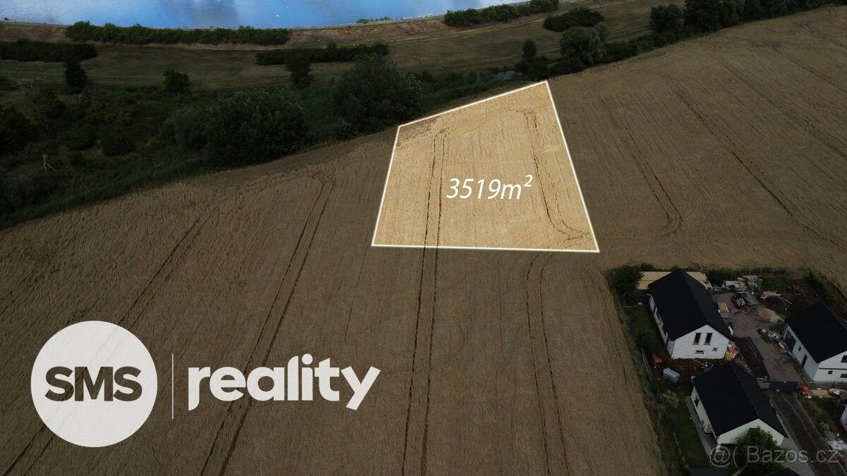 Prodej pozemek pro bydlení - Milovice u Mikulova, 691 88