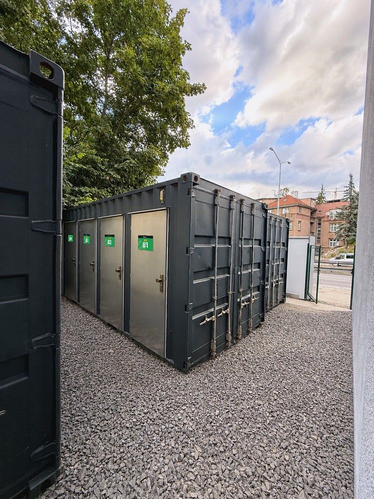 Sklady, V Holešovičkách, Praha 8 - Libeň, 14 m² - 1