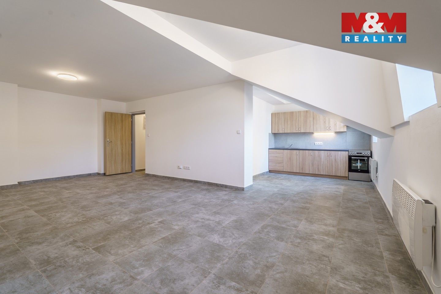 Pronájem byt 1+1 - Nádražní, Sokolov, 50 m²