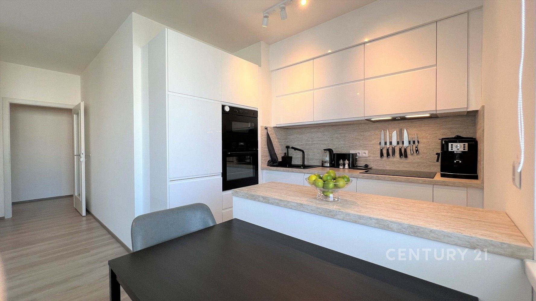 2+kk, Svatošových, Praha 9 - Vysočany, 56 m² - 2