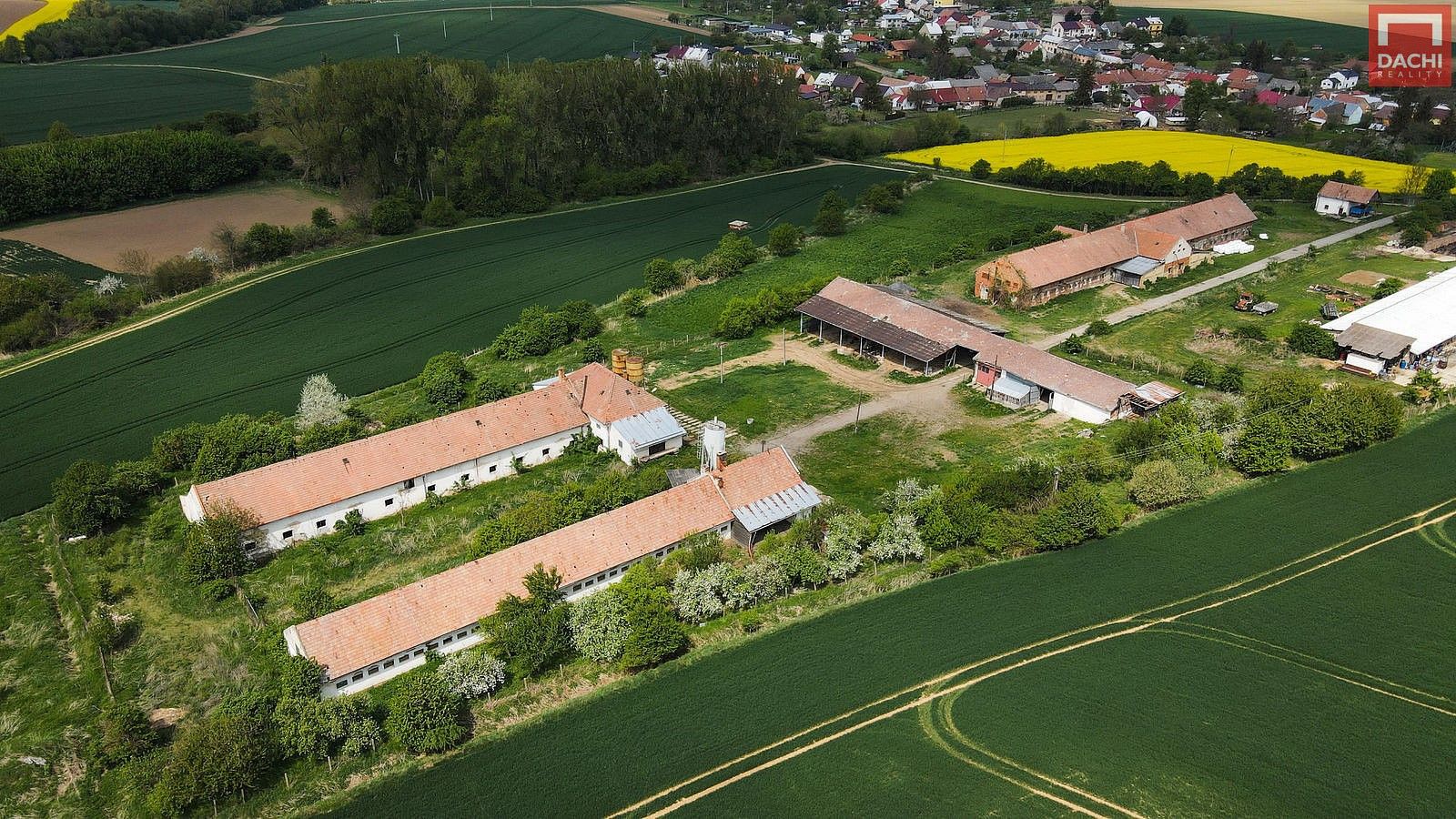 Zemědělské objekty, Morkovice-Slížany - Slížany, okres Kroměříž, 2 000 m² - 2