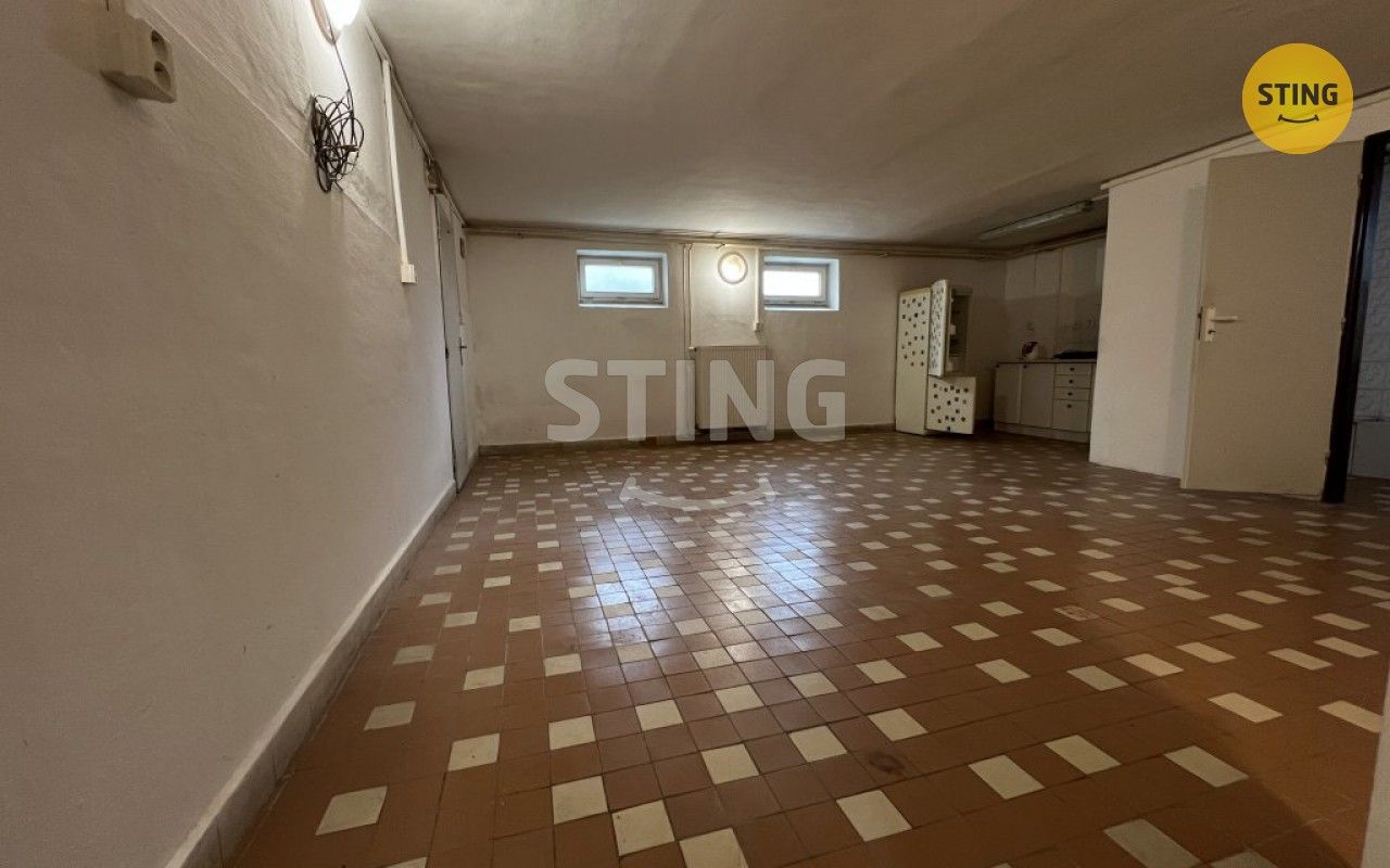 Pronájem výrobní prostory - S. K. Neumanna, Pardubice, 40 m²