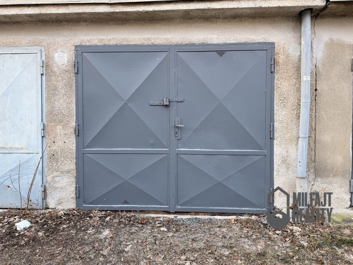 Garáže, Liberec, 460 14