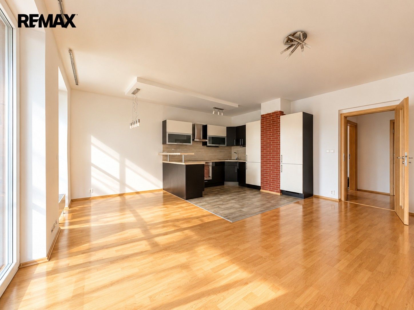 Pronájem byt 3+kk - Rýnská 948, Praha Čakovice, 75 m² - 2