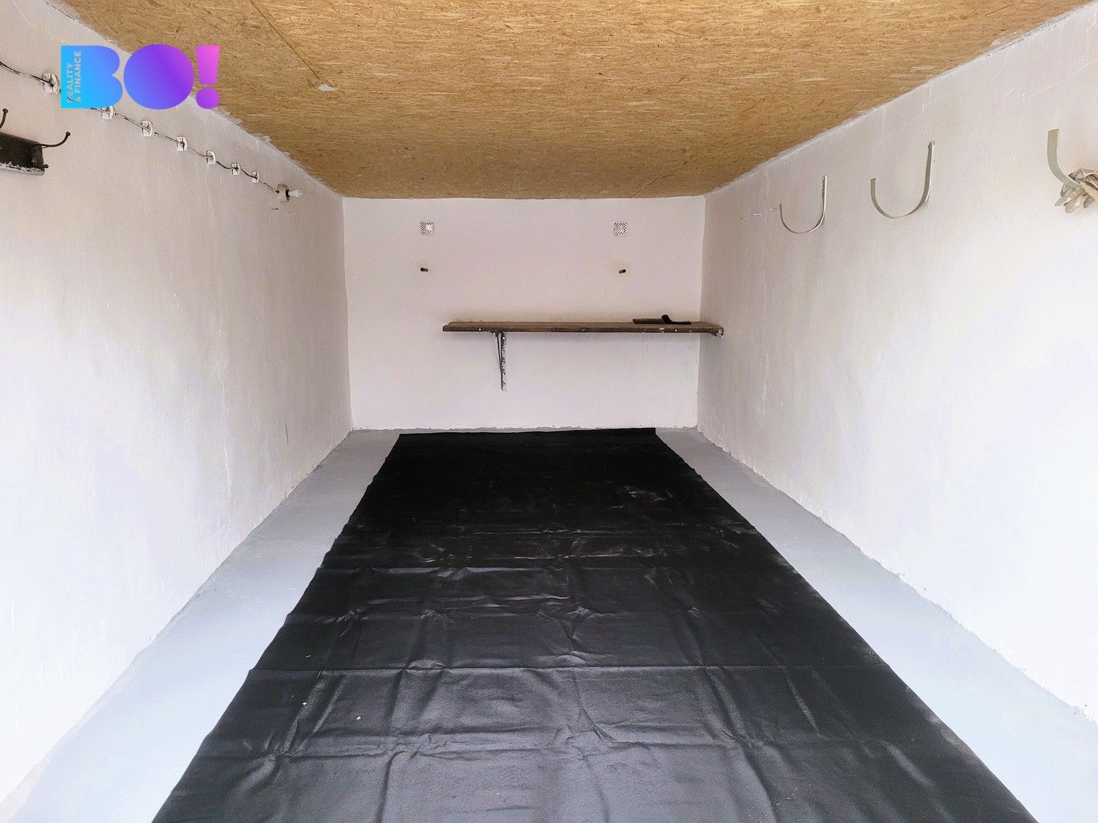 Garáže, Svatopluka Čecha, Karviná, 21 m²