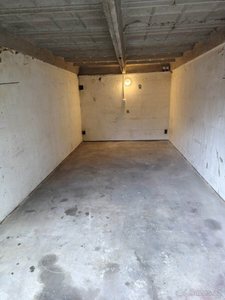 Pronájem garáž - Chrudim, 537 01