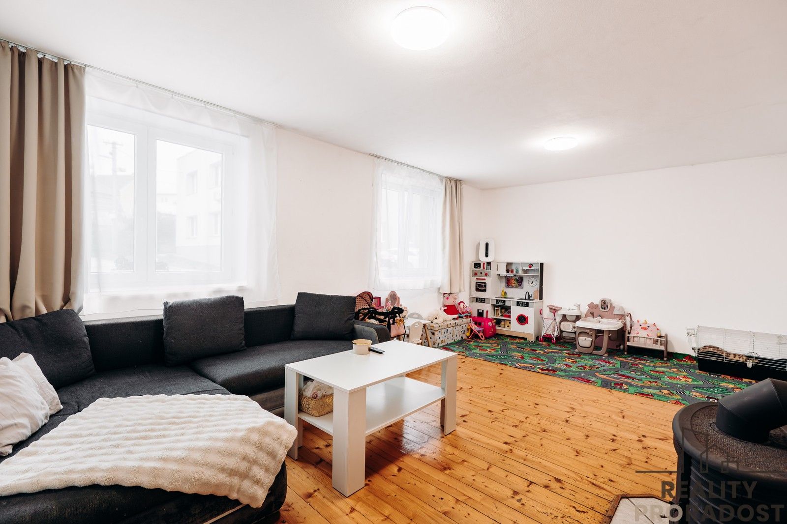 Prodej rodinný dům - Bukovany, 230 m²