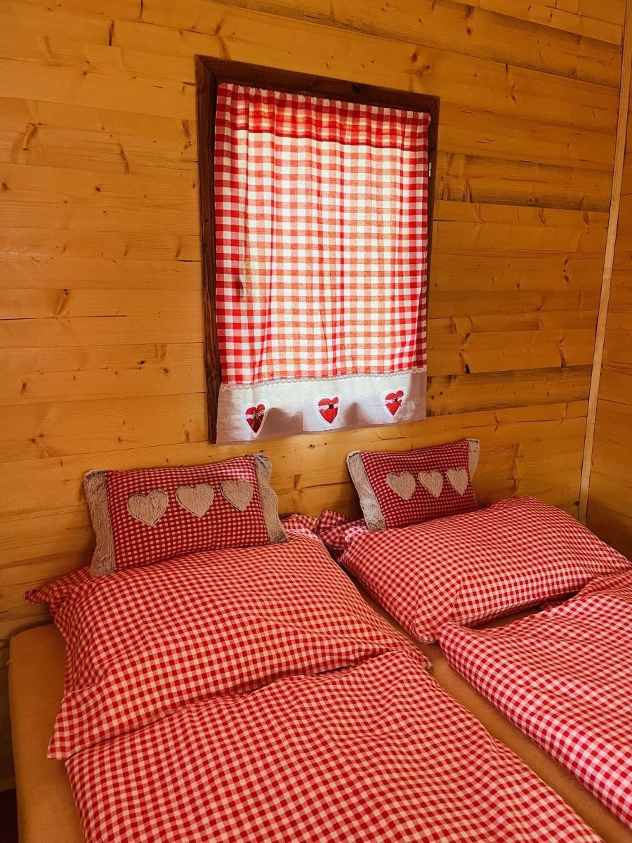 Chaty, Pitín, Zlínský kraj - 2