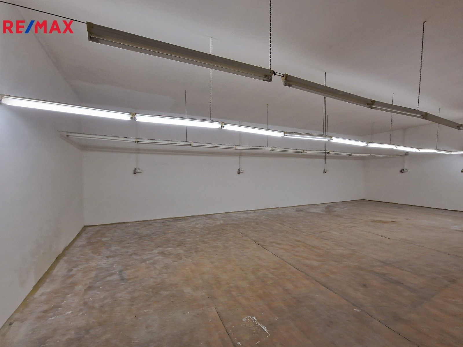 Obchodní prostory, Stonařov, 153 m²