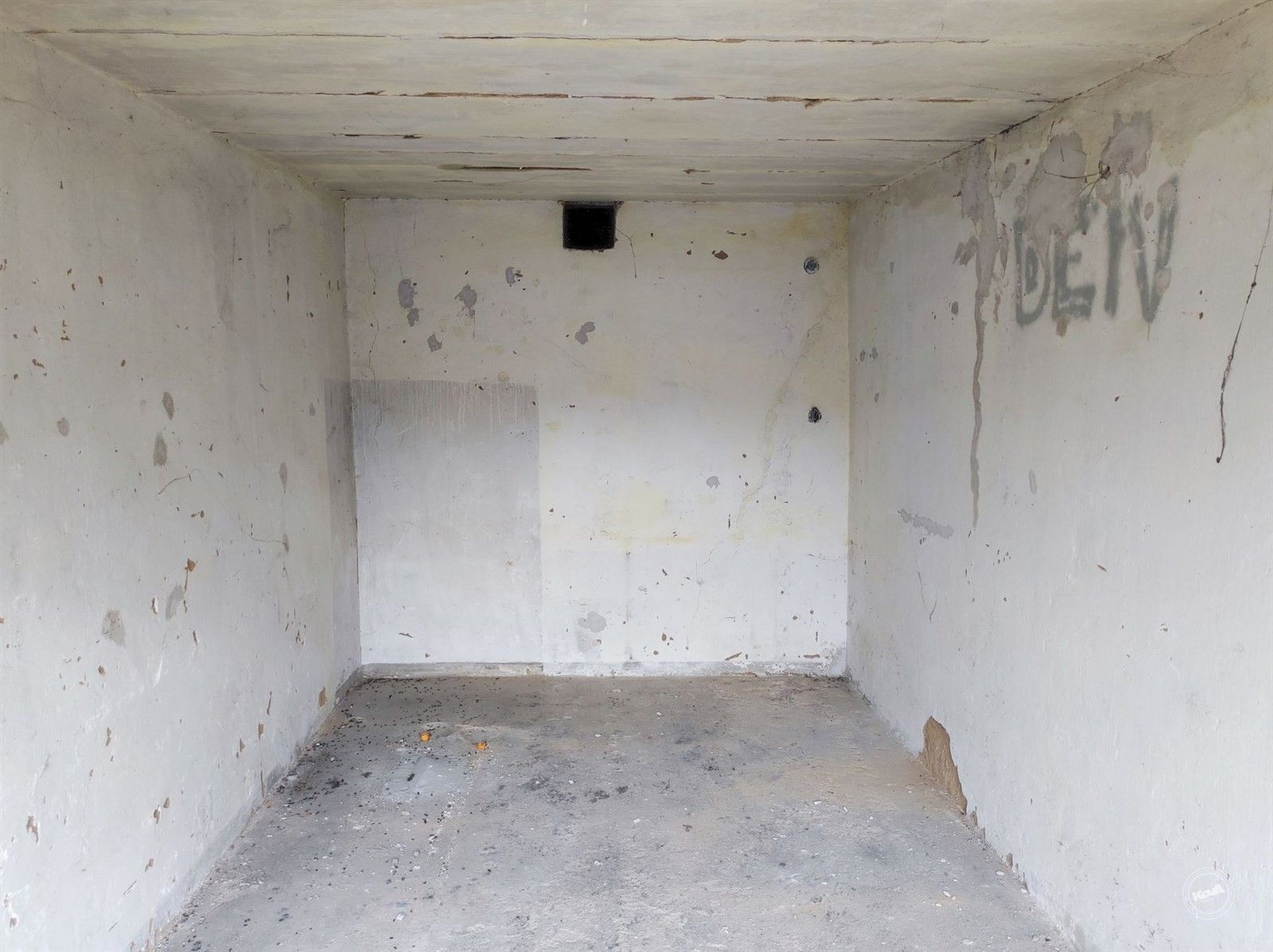 Prodej garáž - Novobohdalecká, Praha, 18 m²