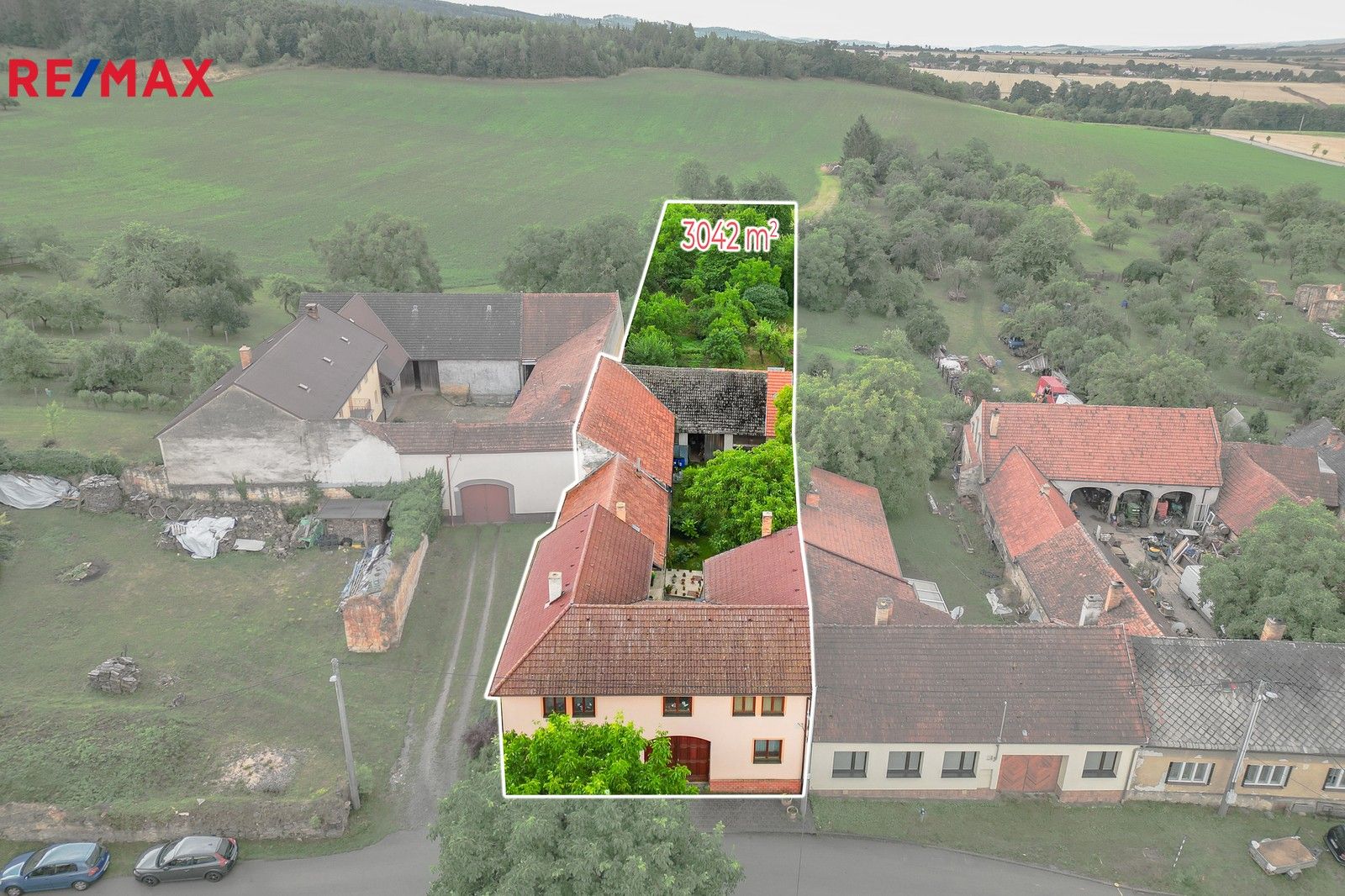 Prodej rodinný dům - Uhřice, 380 m²