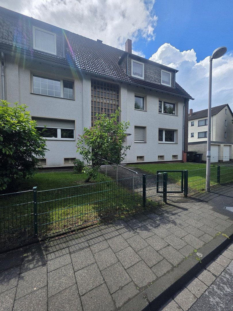 5+1, Kirchbachstr. 12 A Mülheim an der Ruhr Styrum Nordrhein-Westfalen 45476, 105 m² - 1