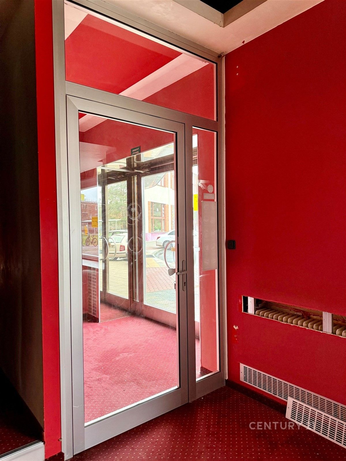 Pronájem obchodní prostory - tř. Spojenců 727, Otrokovice, 120 m² - 5