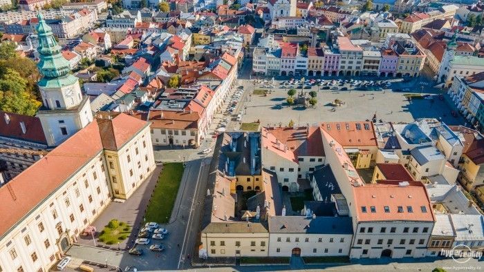 Prodej ubytovací zařízení - Velké náměstí, Kroměříž, 4 370 m²