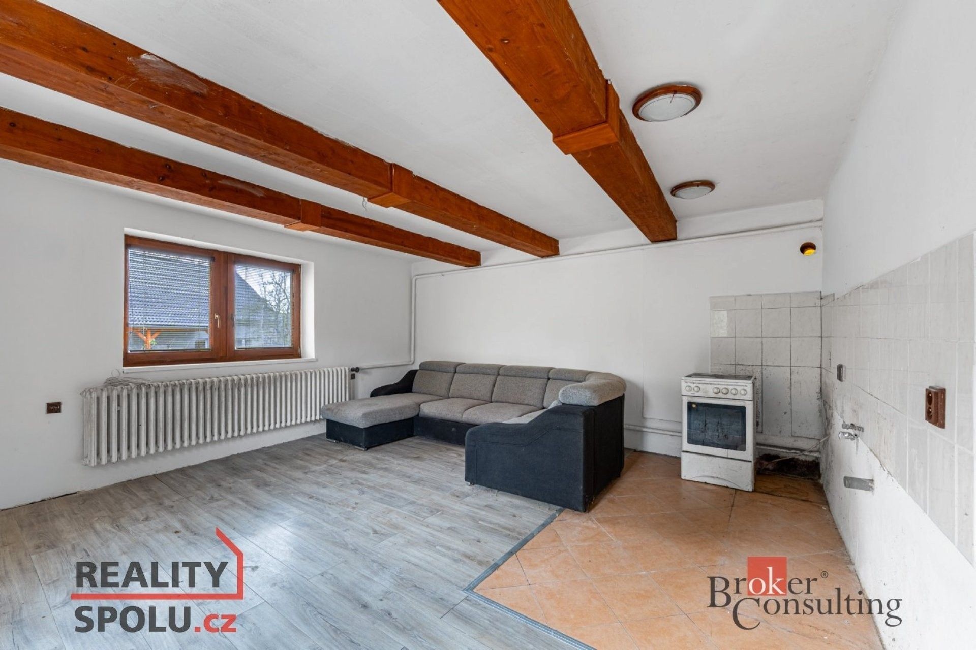 Prodej rodinný dům - Dobřenice, 76 m²