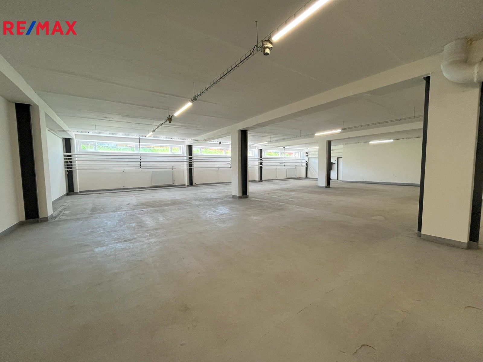 Sklady, Ve žlíbku, Praha, 436 m²