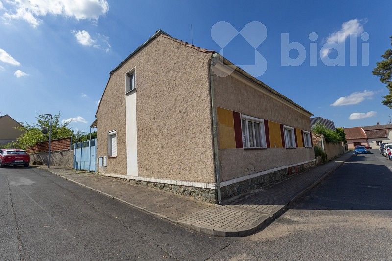 Rodinné domy, Chlumčany, okres Louny, 125 m² - 1