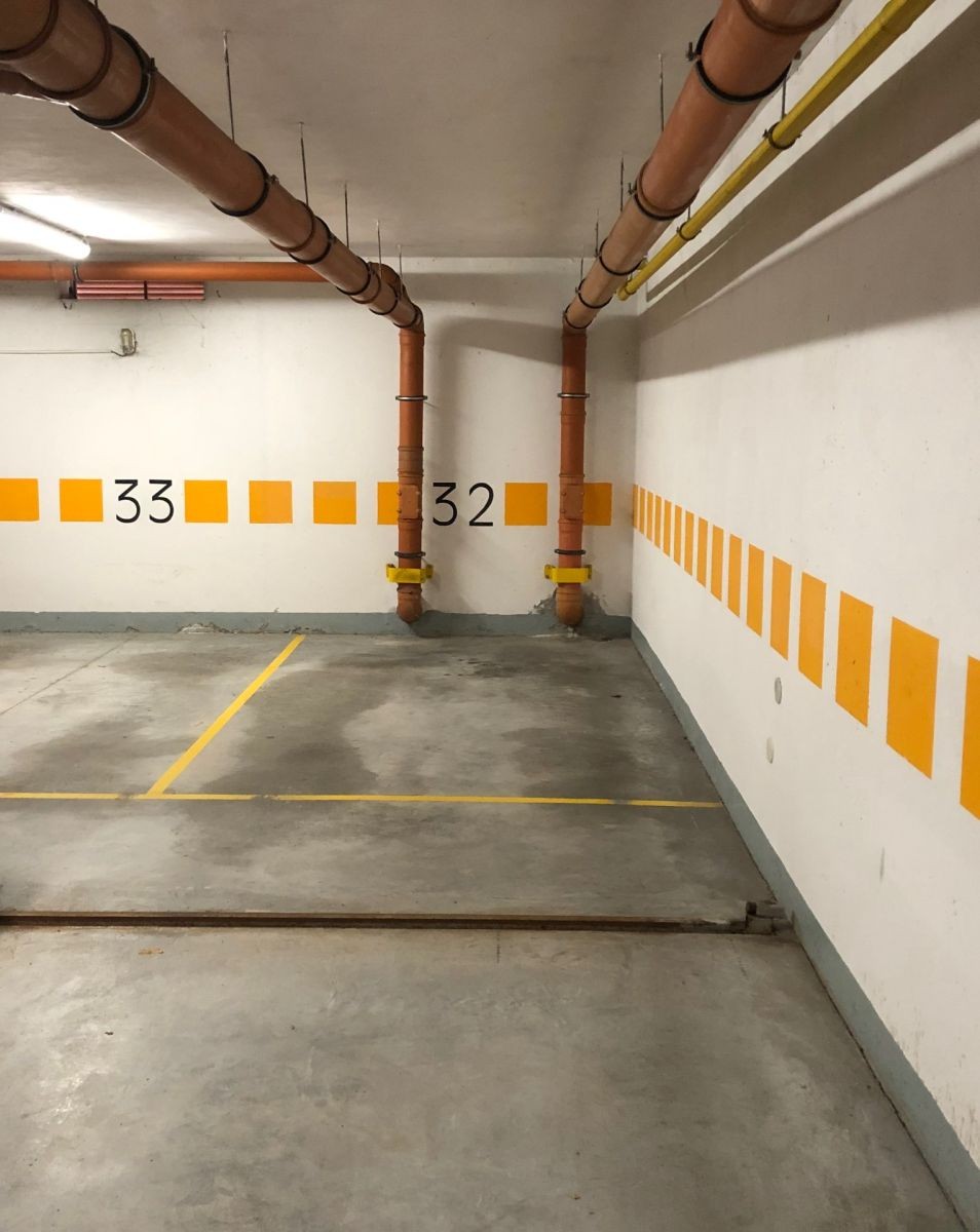 Garáže, U Kříže, Praha - Jinonice, 11 m² - 2