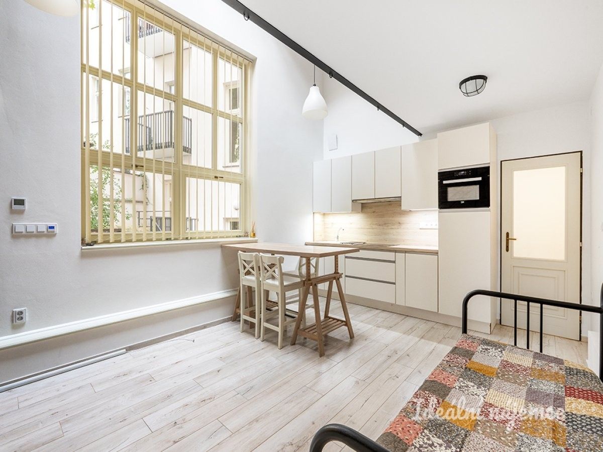 1+kk, Na Moráni, Praha, 47 m² - 1