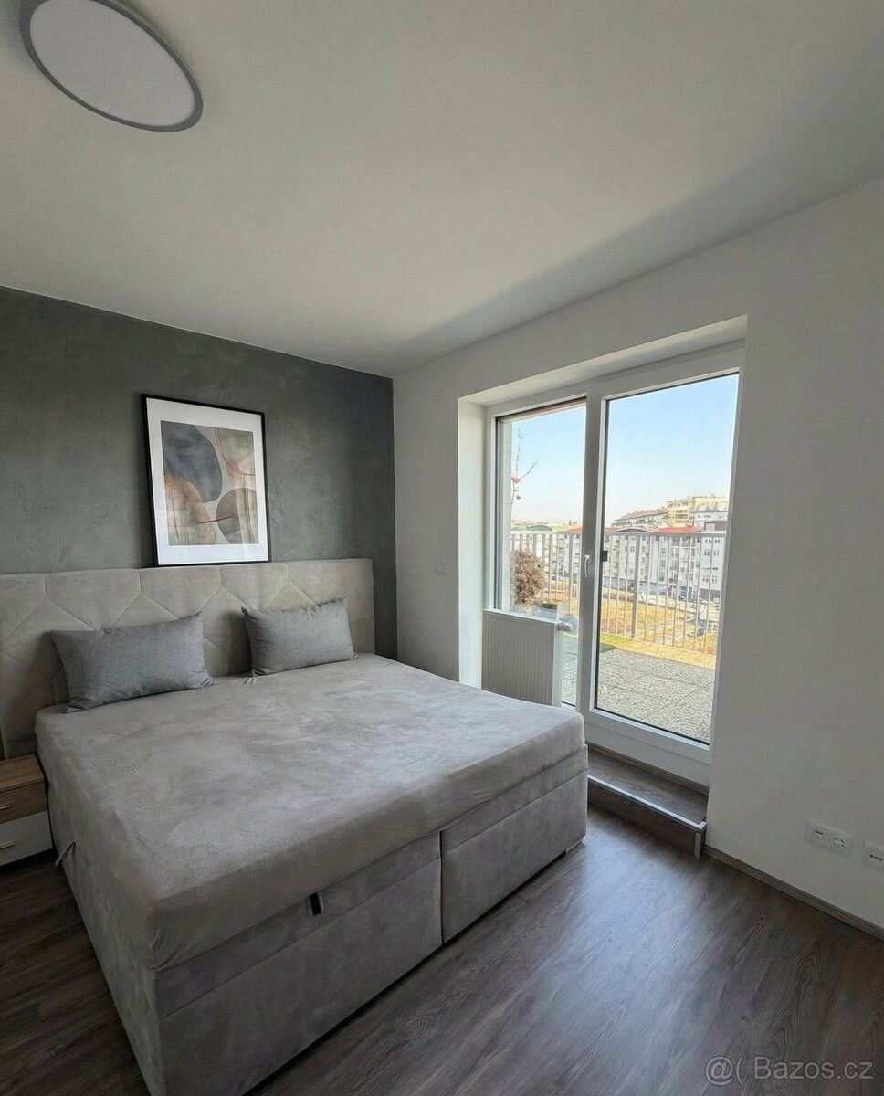 2+kk Apartment in Praha - View 4
