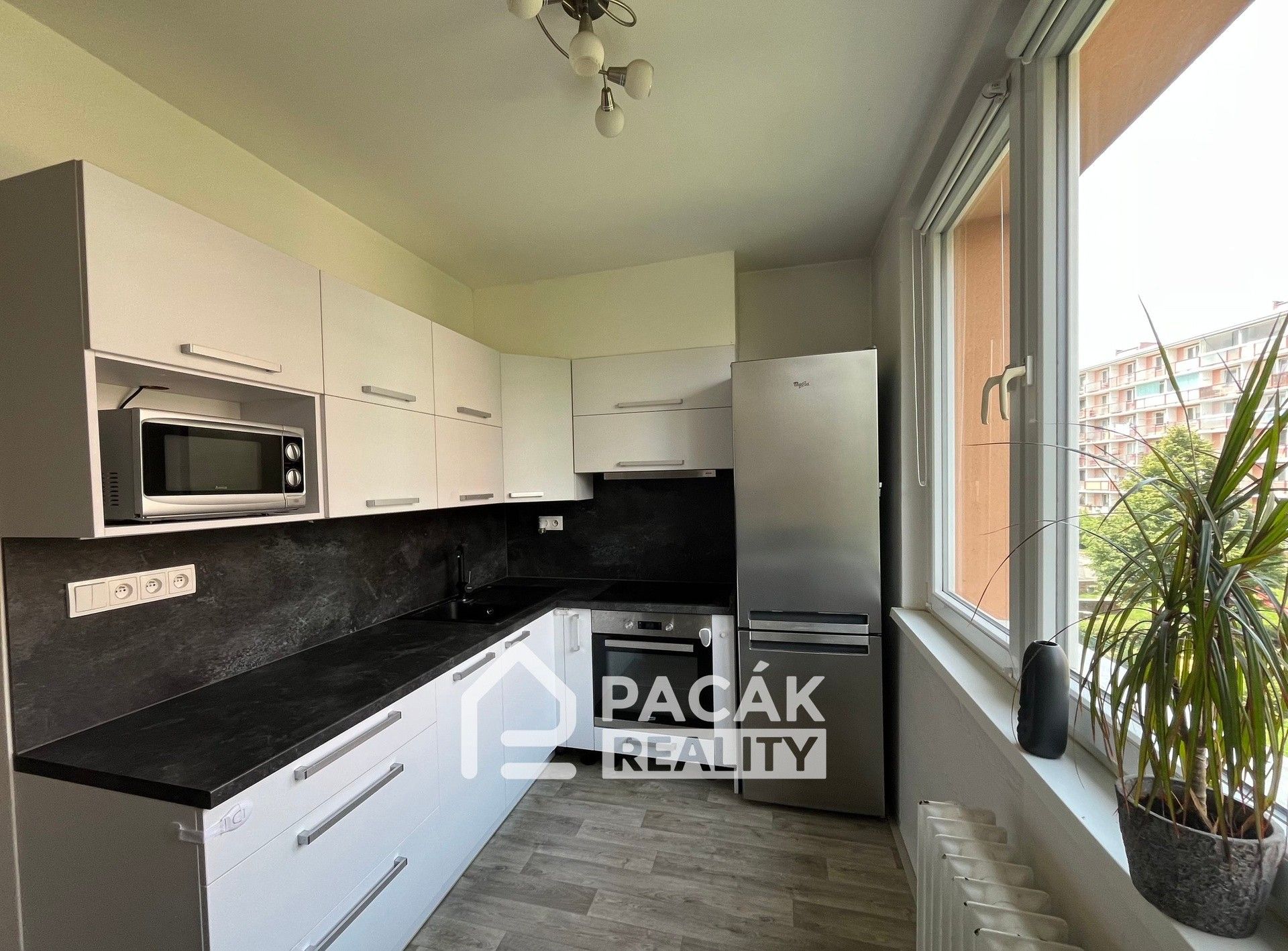 Prodej byt 2+1 - Hraniční, Olomouc, 57 m²