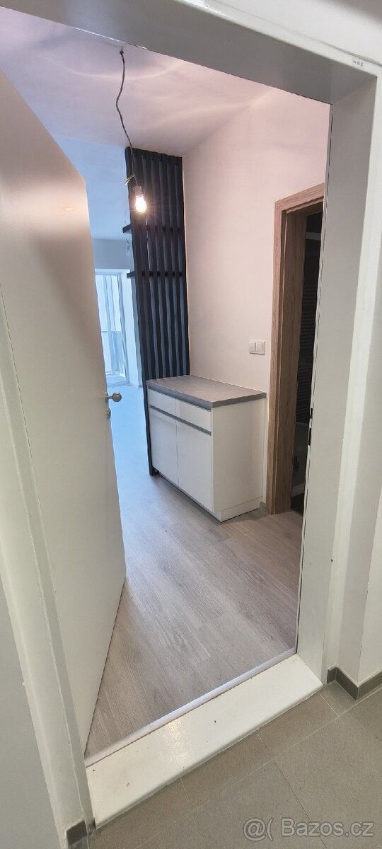 Prodej byt - Lomnice u Tišnova, 679 23