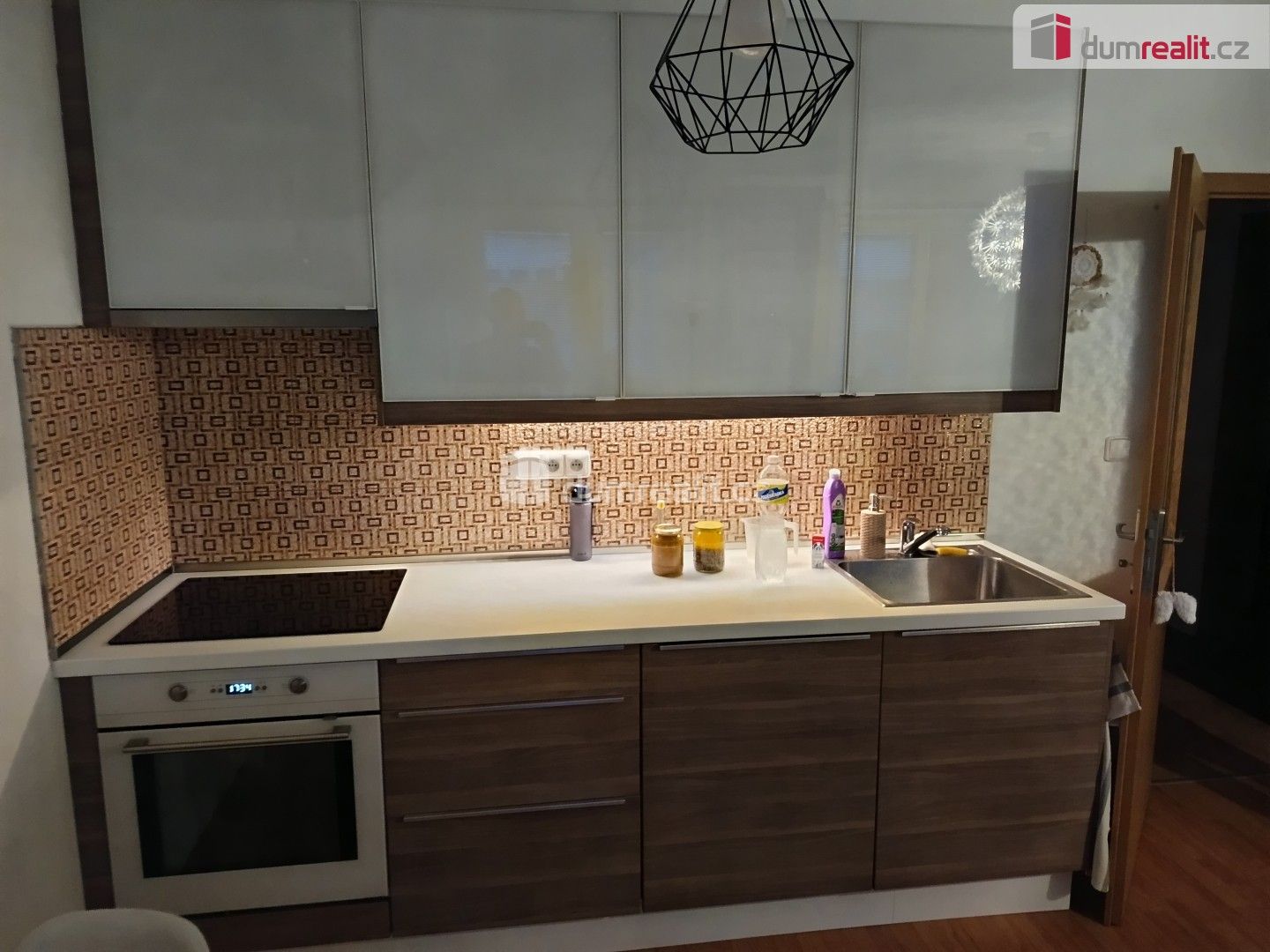 Pronájem byt 2+kk - V Roháči I., Jesenice, 55 m²