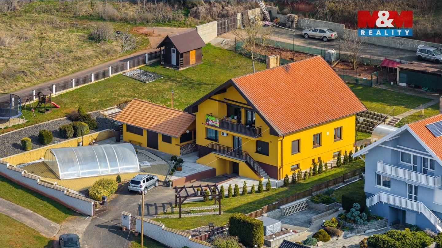 Rodinné domy, Očihov, 280 m² - 1