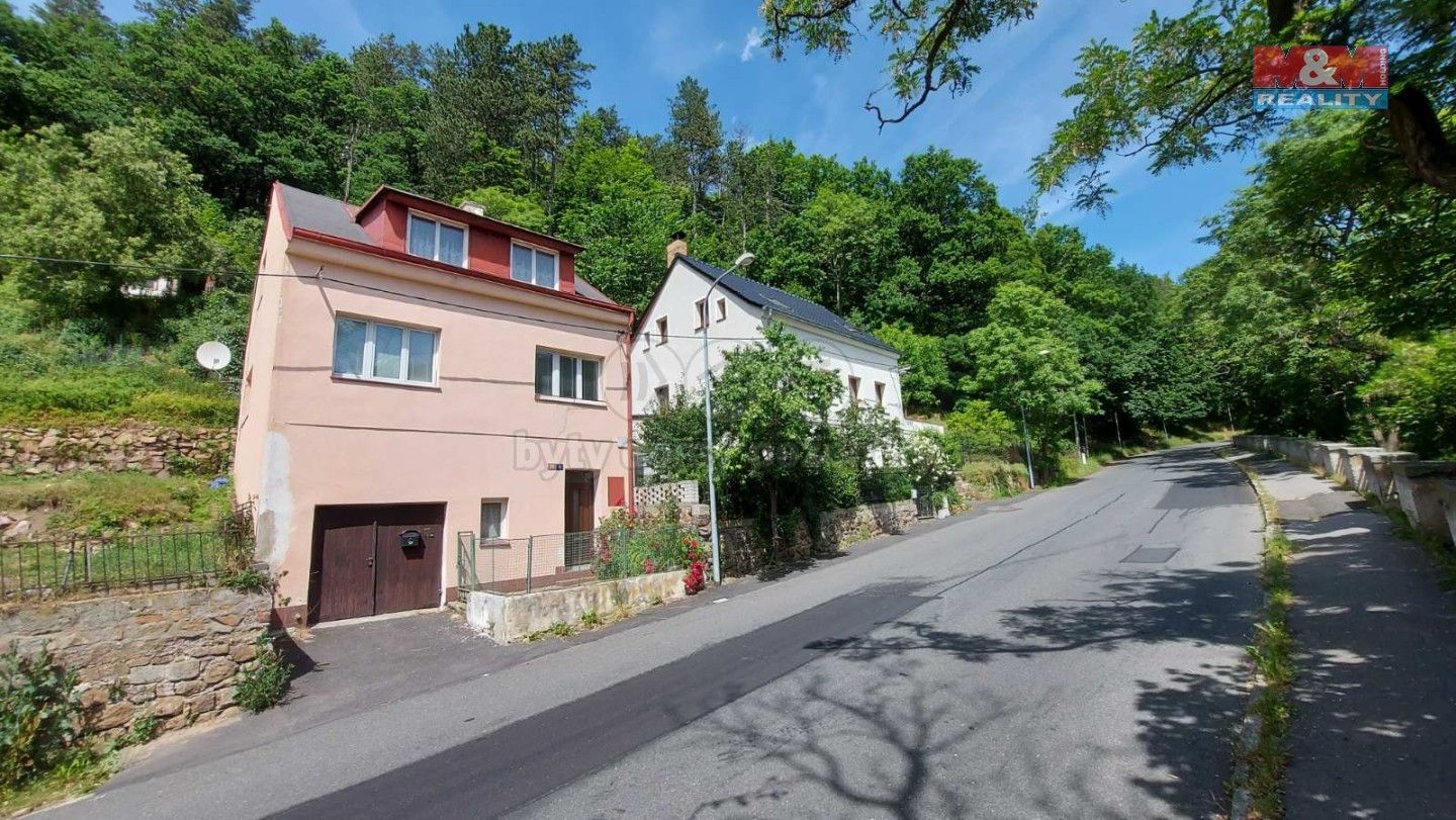 Rodinné domy, Pražská silnice, Karlovy Vary, 165 m²
