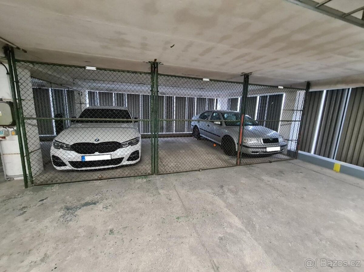Garáže, Praha, 140 00