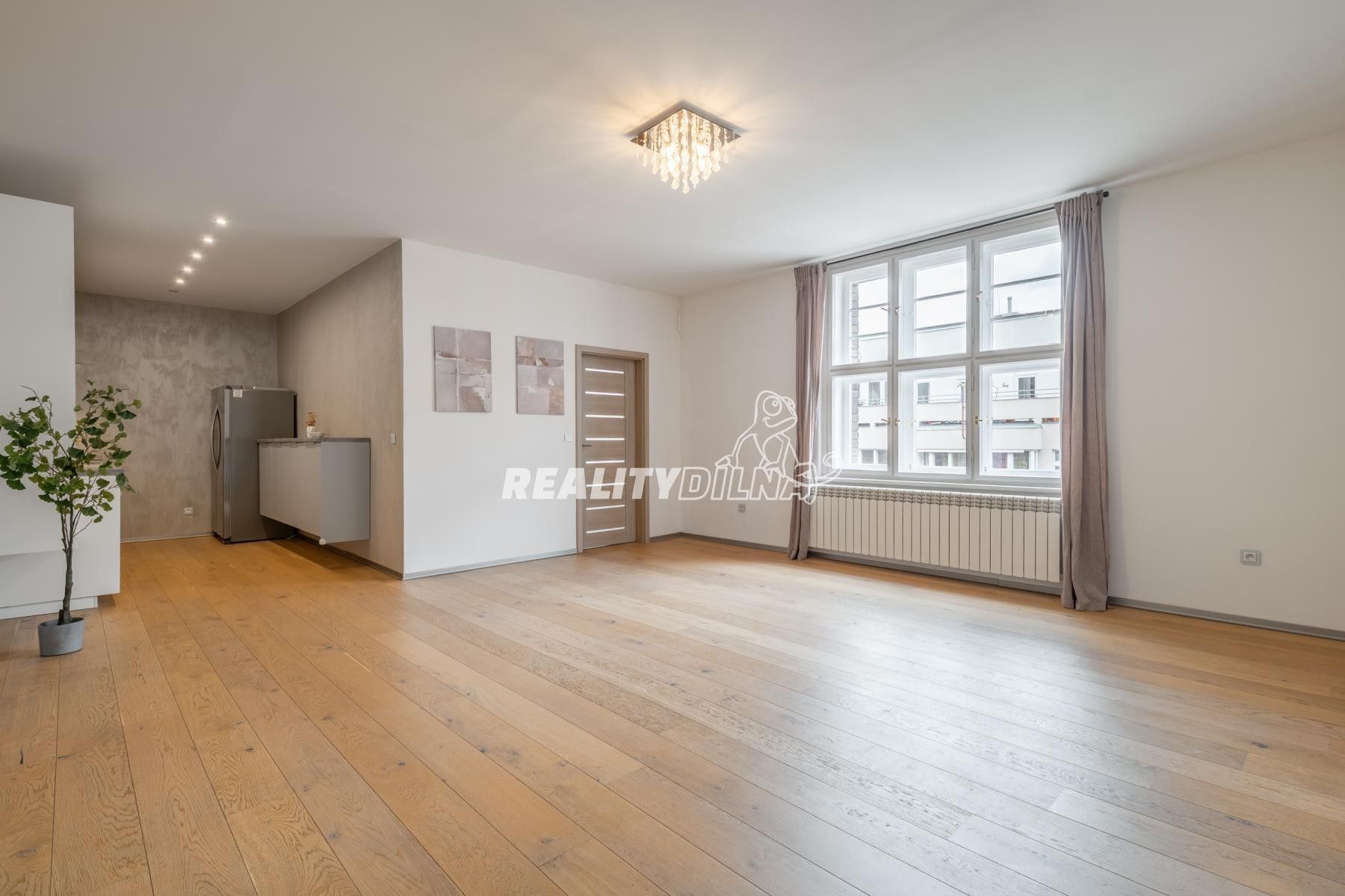 3+kk, Jičínská  , Praha, 99 m² - 1
