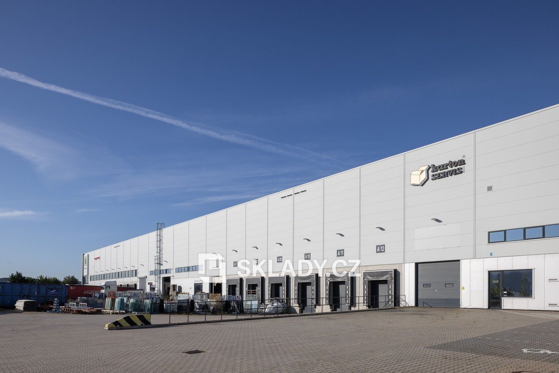 Sklady, Kozomín, 2 m²