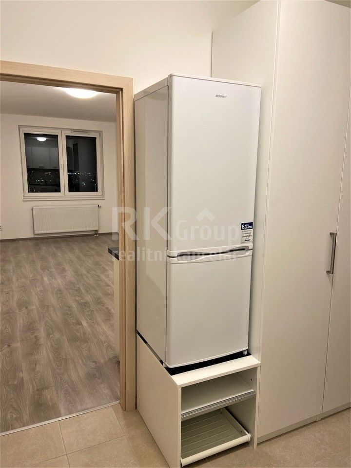 Prodej byt 1+kk - Horolezecká, Praha, 31 m²