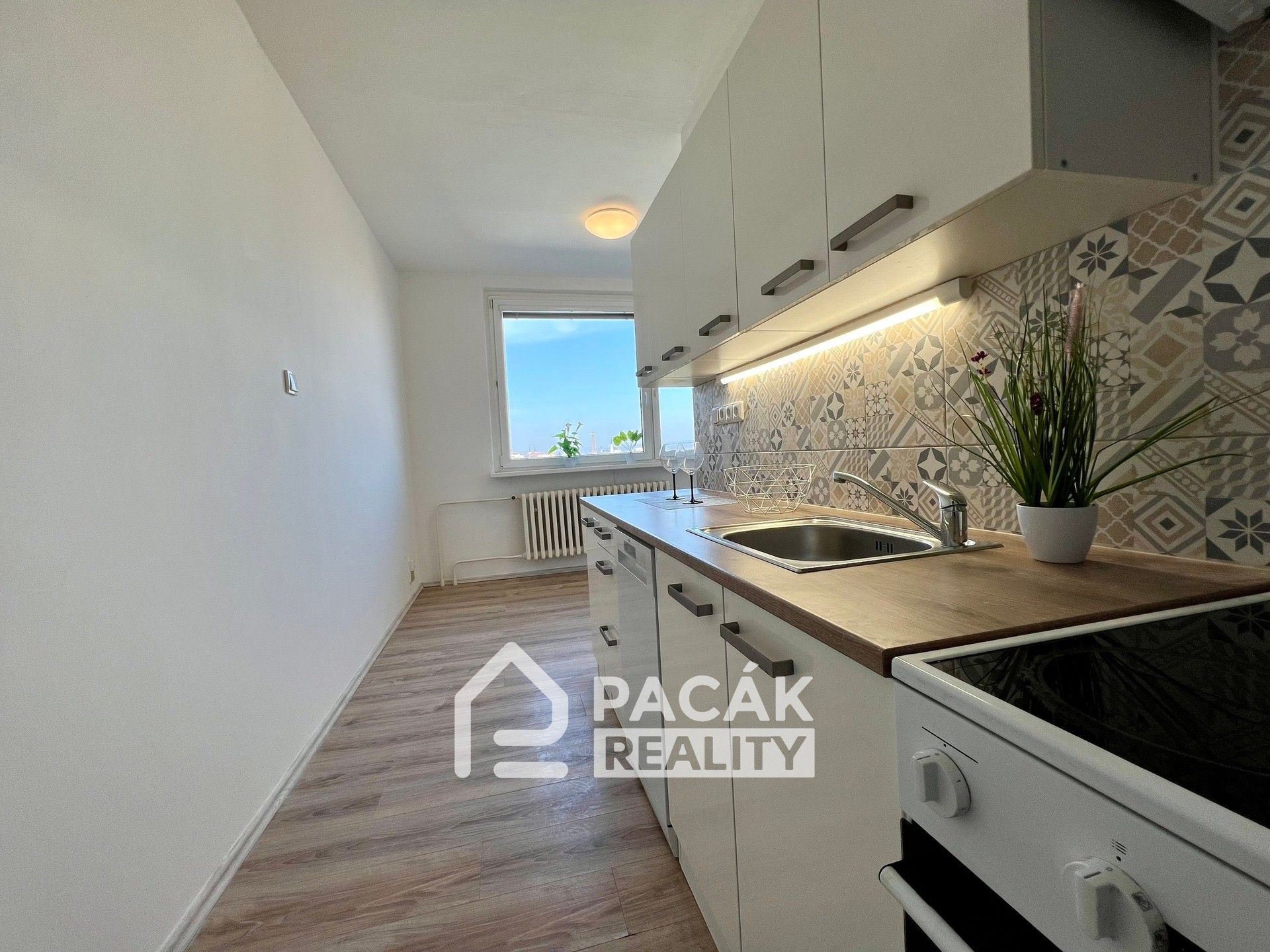 Prodej byt 2+1 - Nešporova, Olomouc, 57 m²