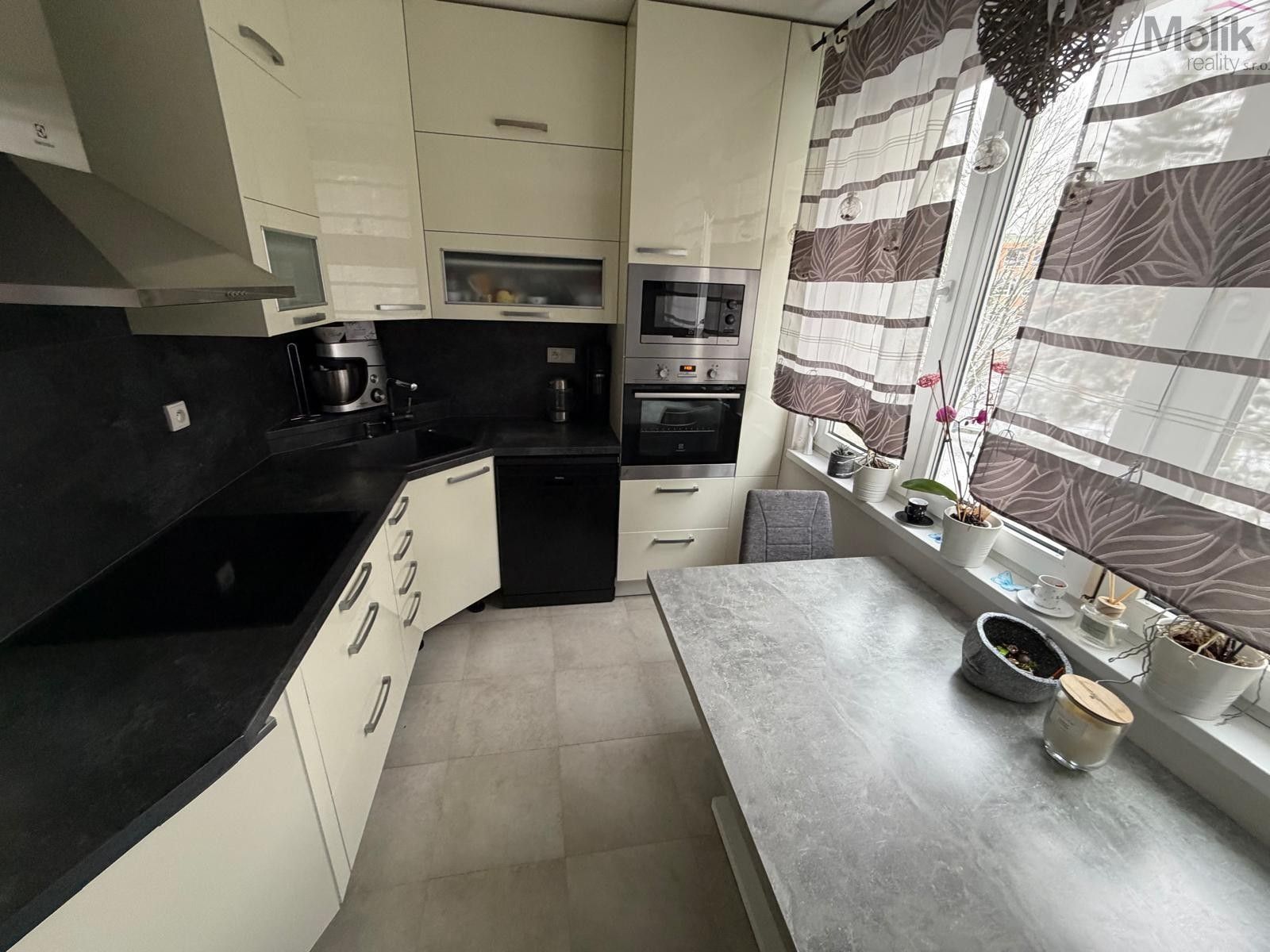 Prodej byt 4+1 - Severní, Karlovy Vary, 85 m²