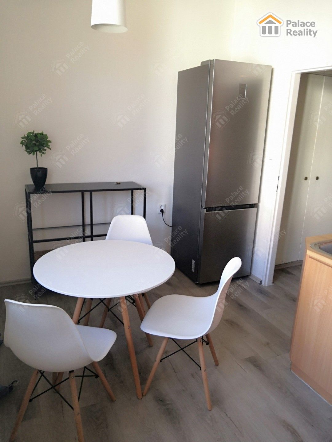 Pronájem byt 2+1 - Nerudova, Hradec Králové, 50 m²