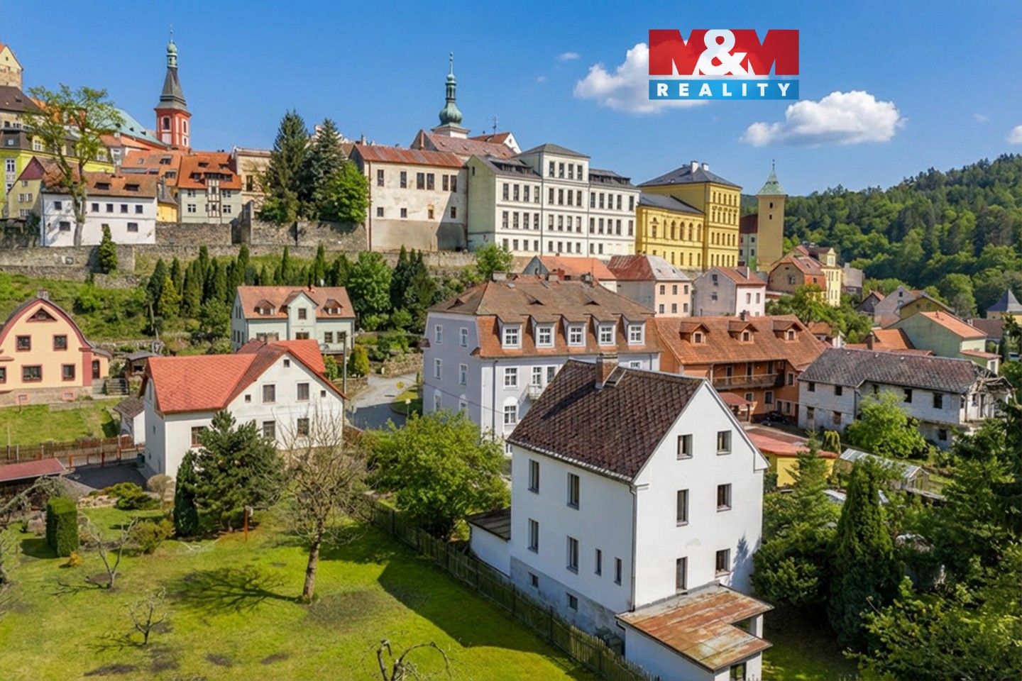 Rodinné domy, Zahradní, Loket, 174 m²