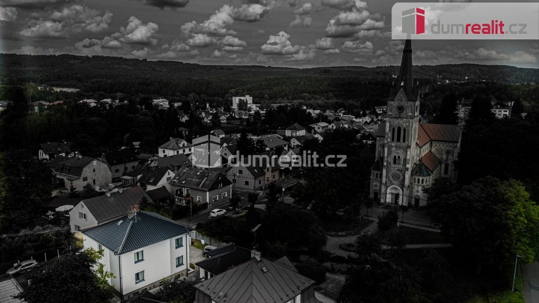 Prodej rodinný dům - Havlíčkova, Velká Hleďsebe, 360 m²