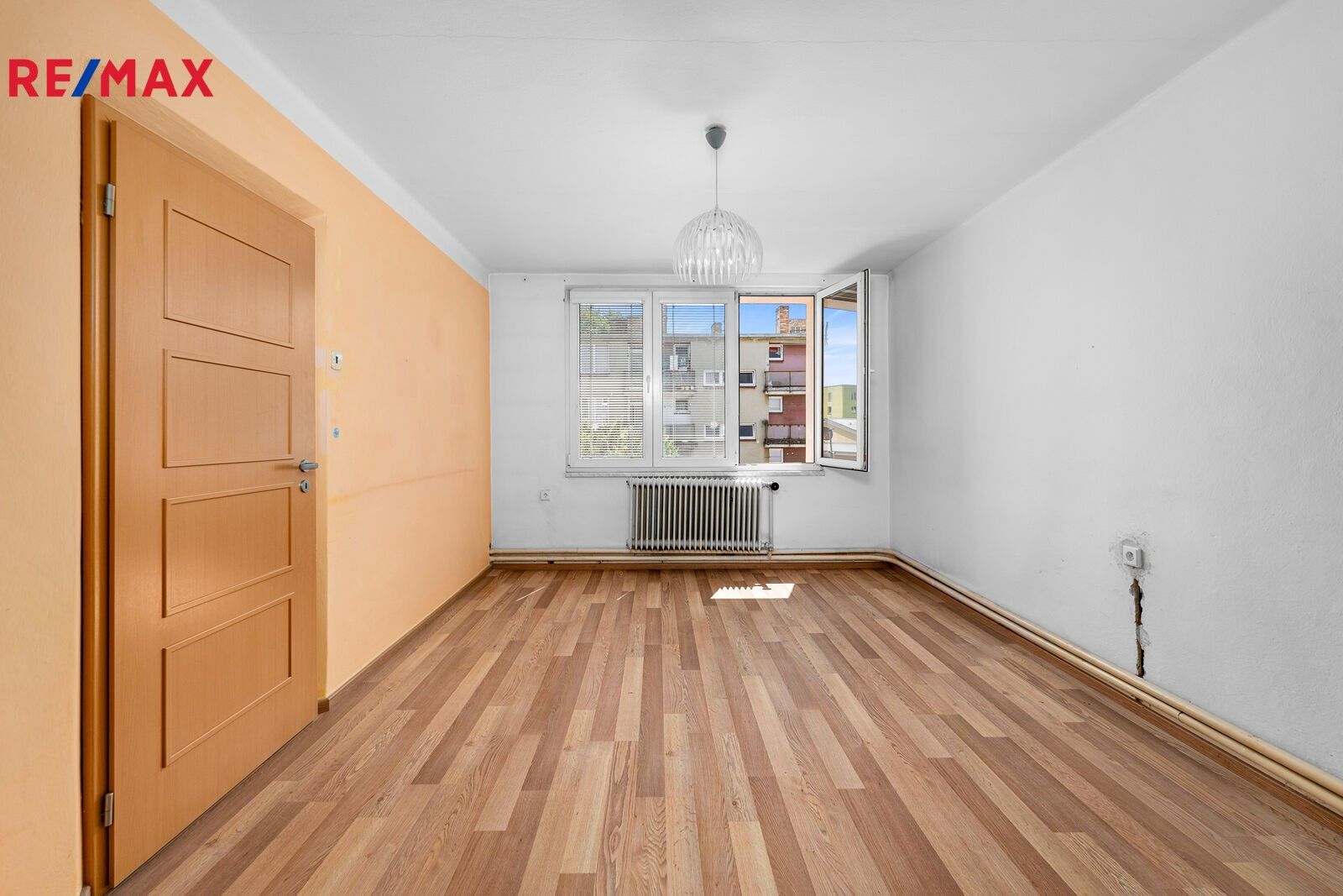 Prodej byt 3+1 - Sídliště míru, Nové Hrady, 76 m²