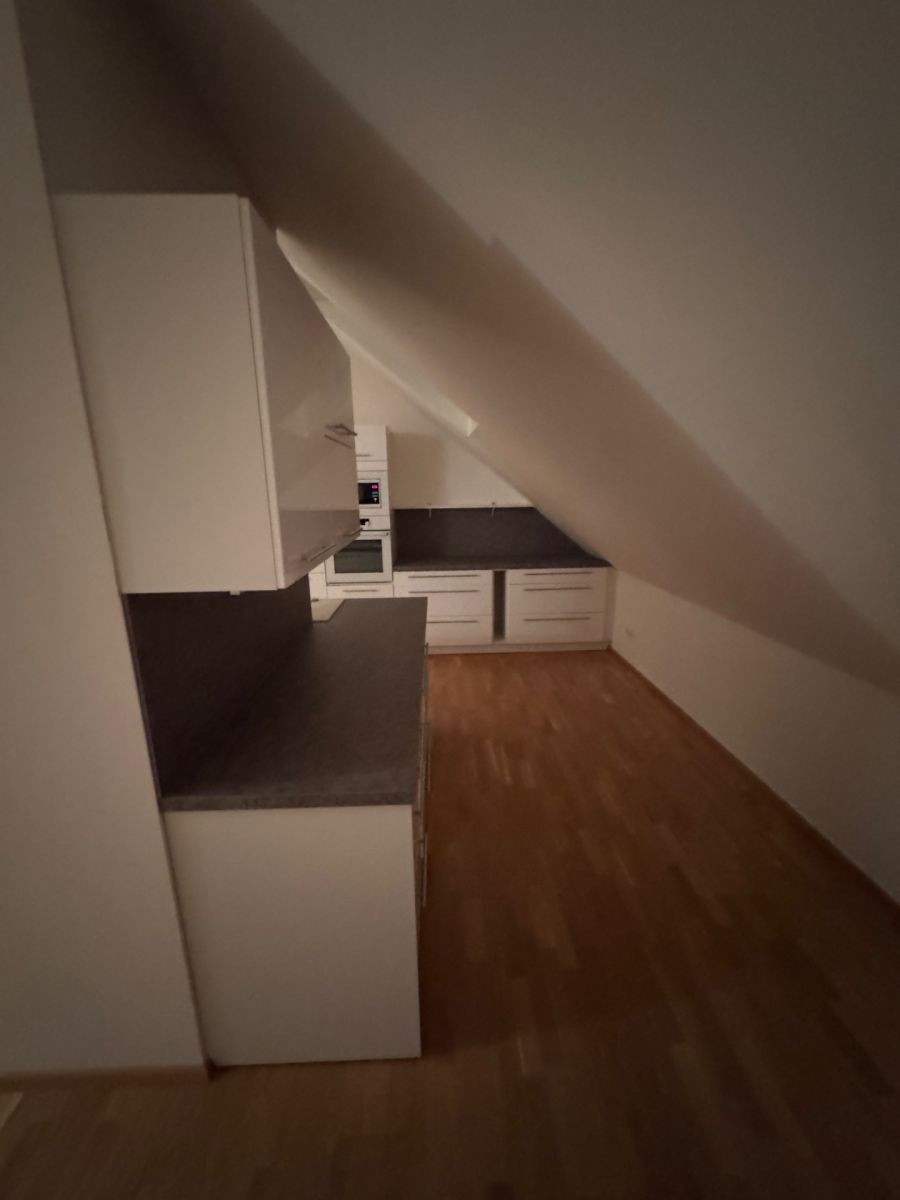 Pronájem byt 2+kk - Tyršova, Praha - Nové Město, 85 m² - 5