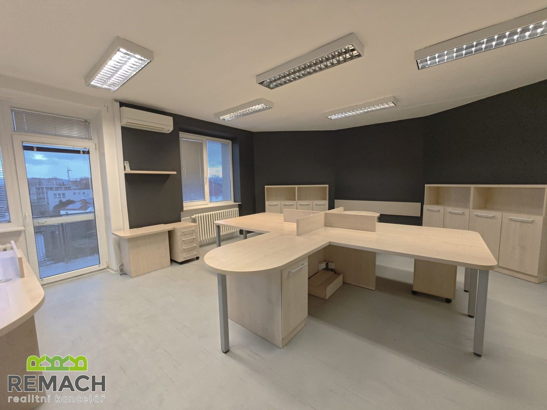 Kanceláře, Dlouhá, Uherské Hradiště, 65 m²