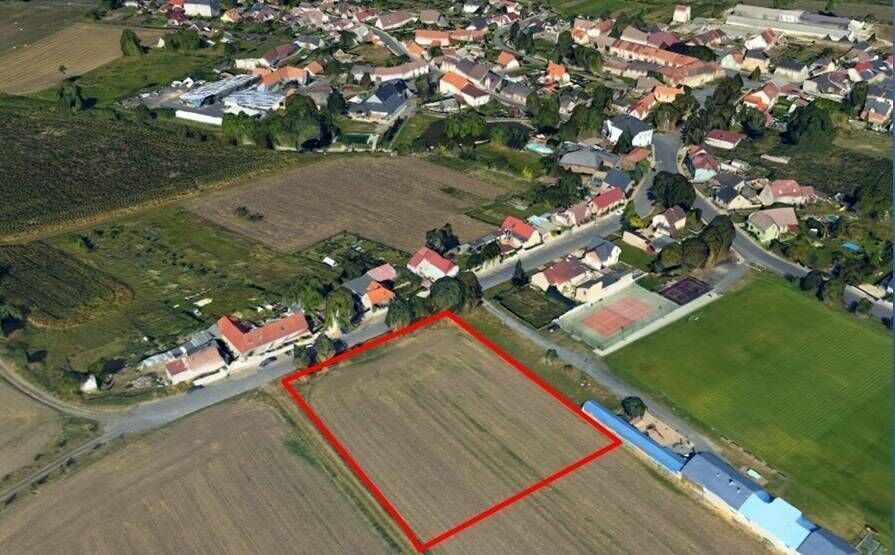 Prodej pozemek pro bydlení - Lukavec, 4 034 m²