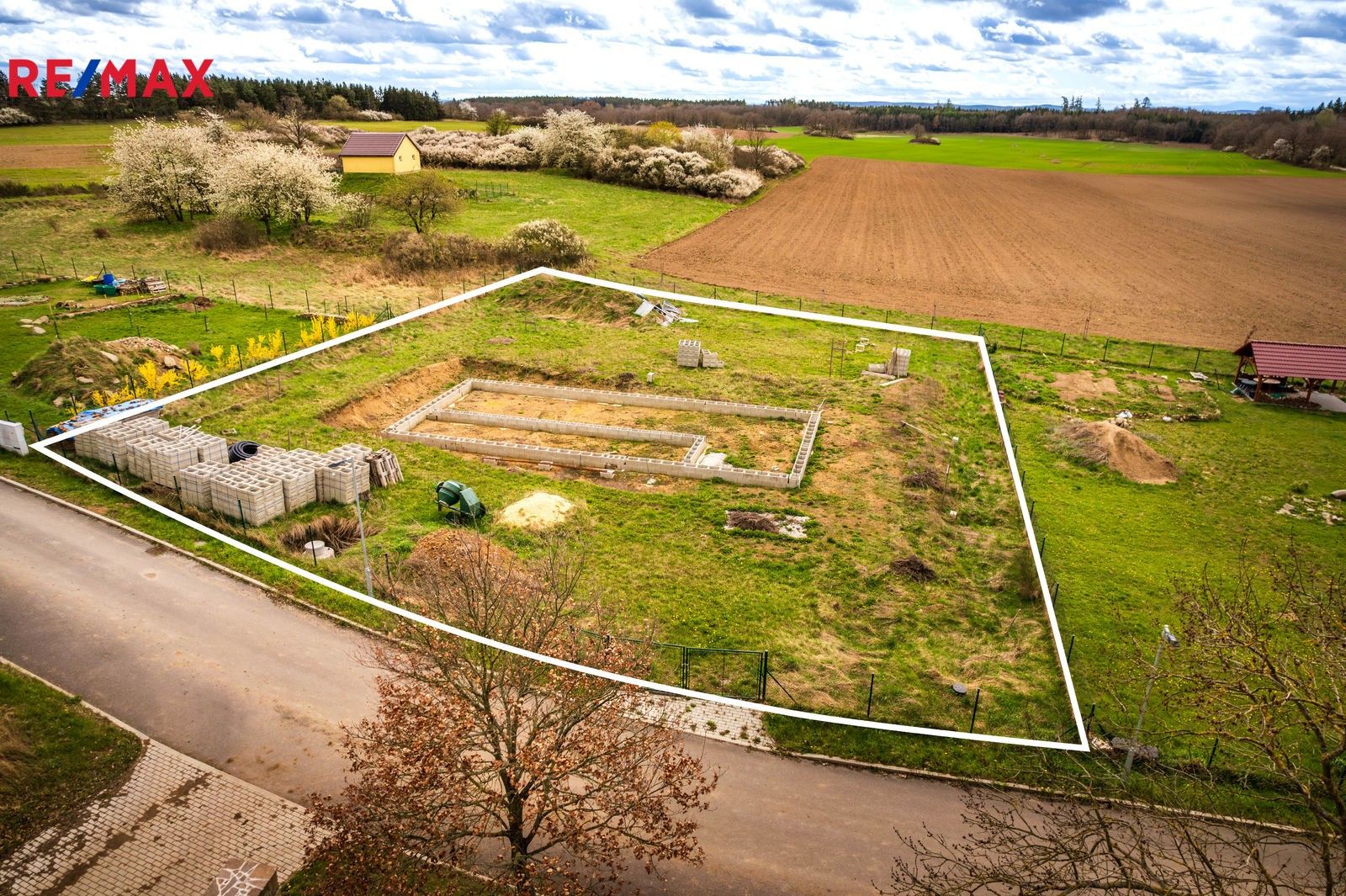 Prodej pozemek pro bydlení - Králova Lhota, 1 m²