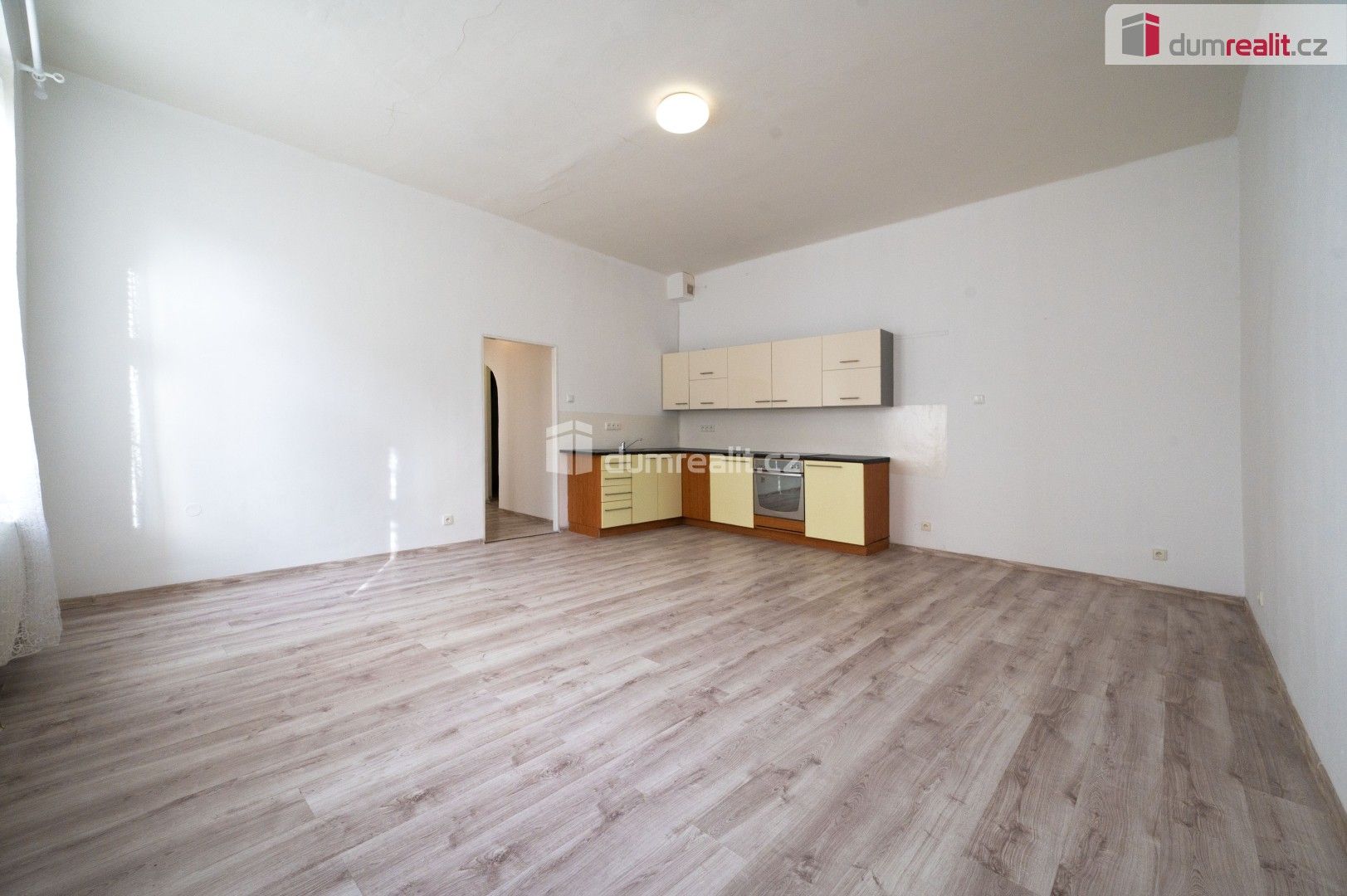 2+kk, Skuherského, České Budějovice, 42 m²